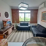 Lindo Apto - Amplo - Perto Da Praia Enseada